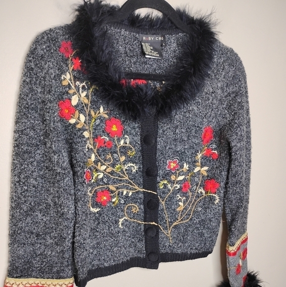 Vintage Ruby Cho Feather Trim Floral Embroidered Cardigan Sweater Holiday Artsy - Picture 6 of 11